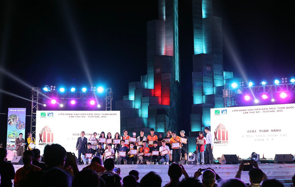 Sinh viên ĐH Duy Tân ghi dấu tại Festival Kiến trúc 2022 - Ảnh 1.