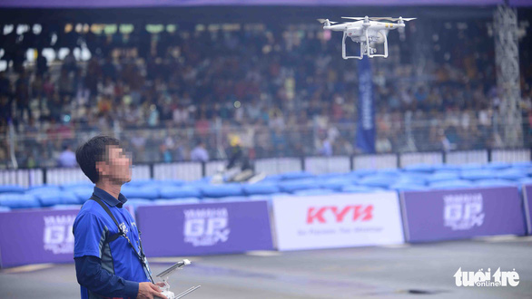 Flycam bay 'chui', quản cách nào?