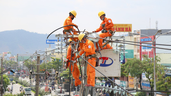 EVNNPC khuyến cáo sử dụng điện tiết kiệm mùa nắng - Ảnh 1.