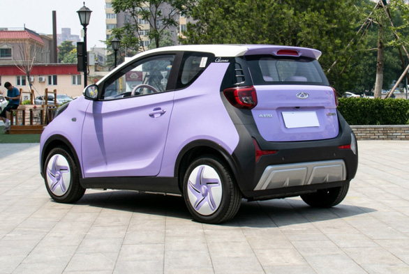 Ôtô điện Trung Quốc có màu hồng và tím cho nữ giới - Ảnh 3.