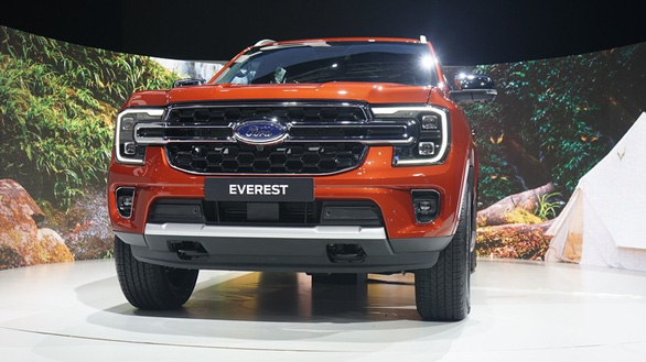 Ford Everest ปิดกำหนดการเปิดตัวในเวียดนาม ตามด้วยดินแดนบล็อกบัสเตอร์ - ภาพที่ 2