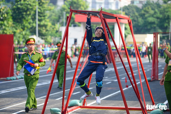 500 cán bộ, chiến sĩ tham gia Hội thi cứu nạn cứu hộ toàn quốc lần thứ 2 - Ảnh 9.