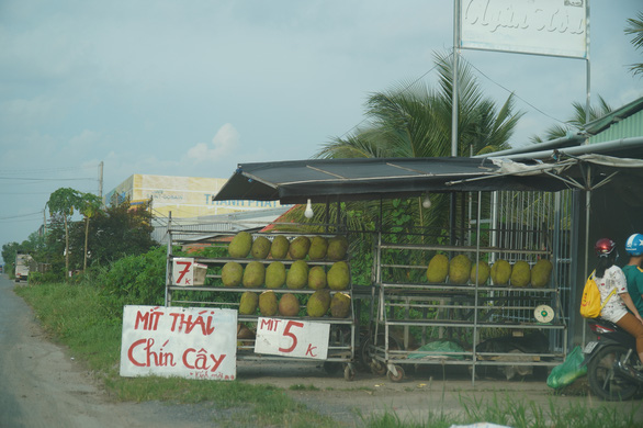  Nhiều quán cà phê tăng giá; Khách sạn tại TP.HCM giảm giá sâu - Ảnh 4.