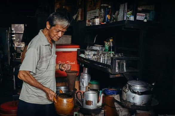 Cà phê vợt: Có nơi ở Sài Gòn gì cũng từ từ - Ảnh 1.