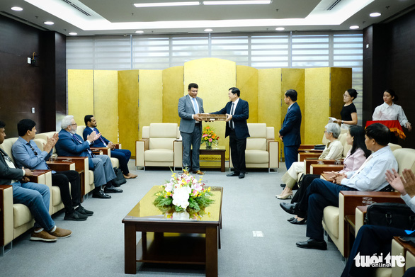Lãnh đạo Đà Nẵng gặp gỡ doanh nghiệp hàng không Ấn Độ, xúc tiến mở đường bay thẳng - Ảnh 2.