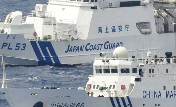 Chinese ships survey in Japan's exclusive economic zone - Photo 1.