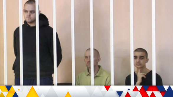 Tòa án nước cộng hòa tự xưng Donetsk tuyên tử hình 3 tù binh là lính đánh thuê - Ảnh 1.