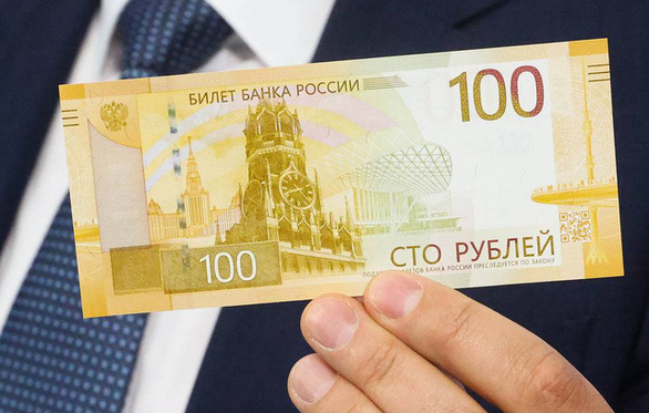 Ngân hàng Trung ương Nga tung ra tiền giấy mới - Ảnh 1.