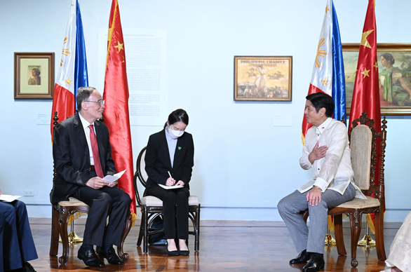 Trung Quốc kêu gọi Philippines giải quyết hợp lý tranh chấp Biển Đông - Ảnh 1.