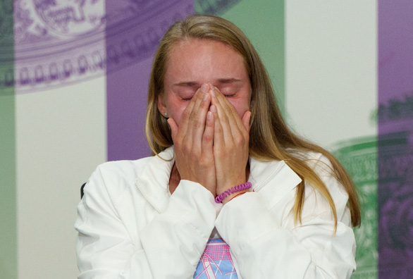 Elena Rybakina đã khóc khi được hỏi về cha mẹ - Ảnh 2.