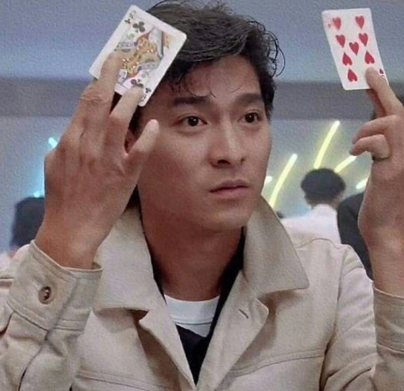 Đọ độ giàu có của dàn sao phim ‘Thần bài’ - Ảnh 10. Đọ độ giàu có của dàn sao phim ‘Thần bài’ - Ảnh 10.