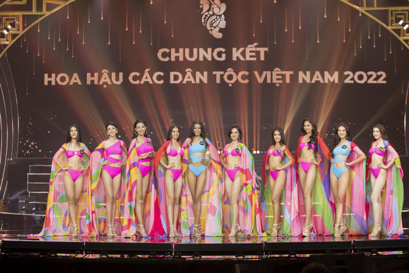 Hoa hậu các Dân tộc Việt Nam 2022 gọi tên cô gái Tày Nông Thúy Hằng - Ảnh 5.