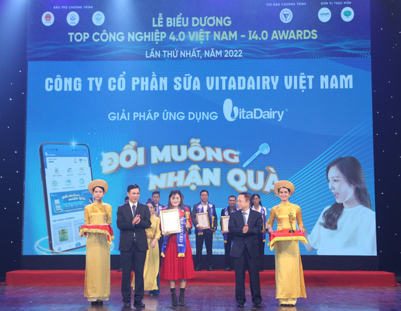 VitaDairy đạt giải thưởng Top Công nghiệp 4.0 Việt Nam - Ảnh 1.