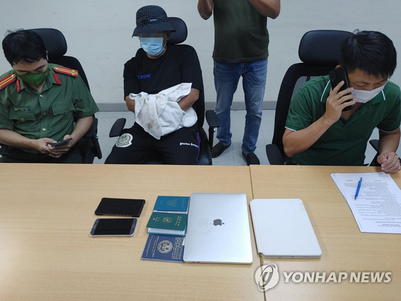 Trùm ma túy Hàn Quốc nằm trong danh sách đỏ của Interpol bị bắt tại TP.HCM - Ảnh 2.