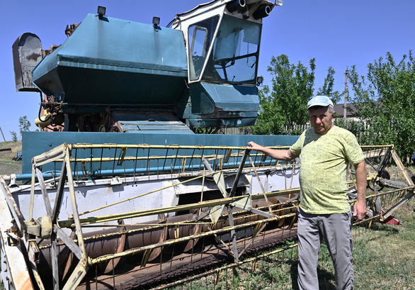 Nông dân Ukraine đau đầu việc thu hoạch lúa mì - Ảnh 2.