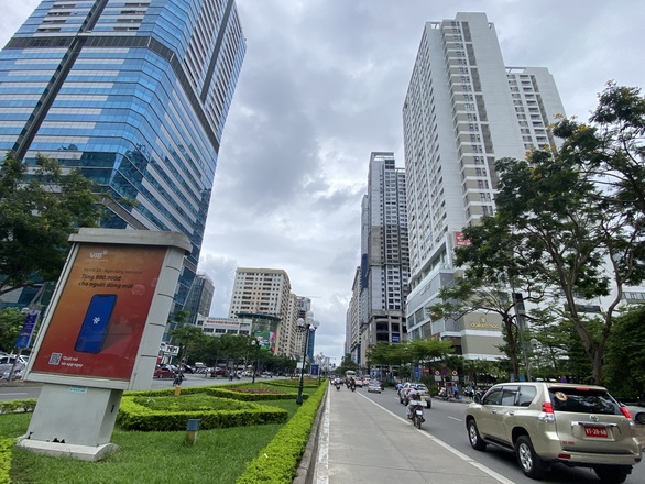 ‘Băm nát’ quy hoạch đường Lê Văn Lương - Tố Hữu: không chỉ rút kinh nghiệm là xong - Ảnh 1. ‘Băm nát’ quy hoạch đường Lê Văn Lương - Tố Hữu: không chỉ rút kinh nghiệm là xong - Ảnh 1.