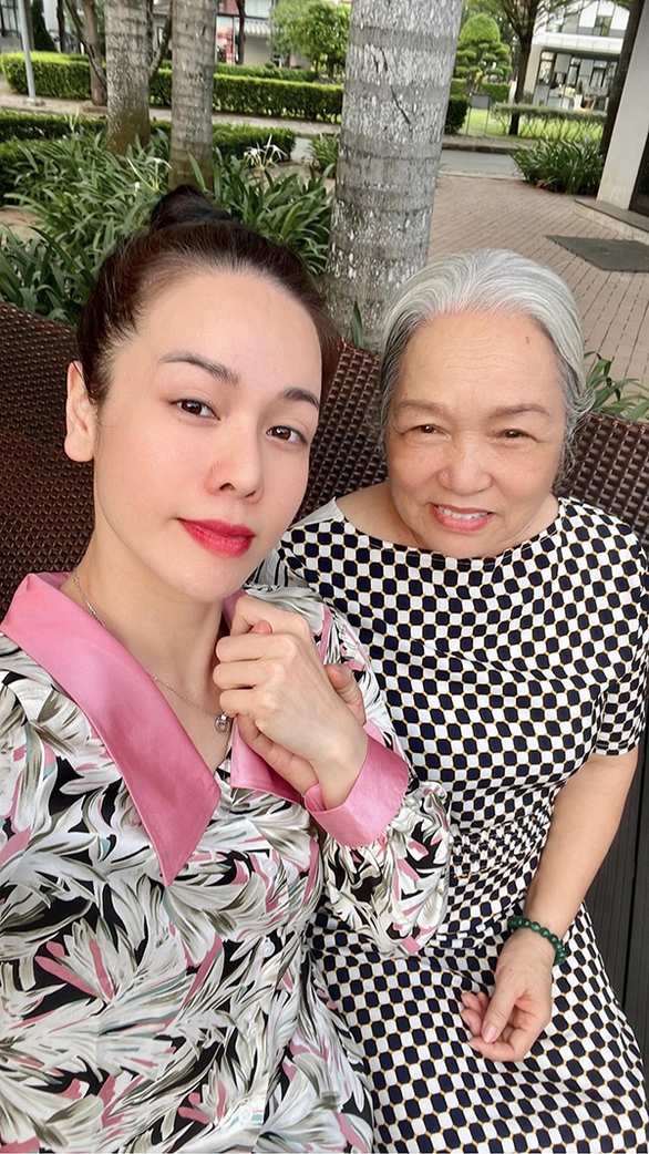 Ảnh vui sao Việt 20/7: Quang Thắng gây ngỡ ngàng khi hóa công chúa - Ảnh 6. Ảnh vui sao Việt 20/7: Quang Thắng gây ngỡ ngàng khi hóa công chúa - Ảnh 6.
