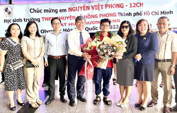 HCV hóa học quốc tế Nguyễn Việt Phong: Tôi choáng ngợp trước số tiền 350 triệu đồng được thưởng - Ảnh 1.