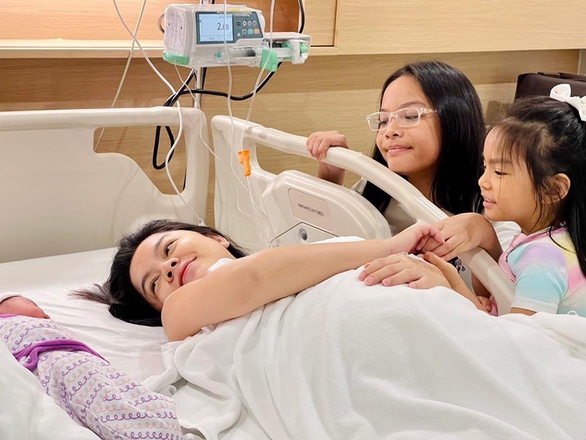 Phạm Quỳnh Anh sinh con thứ ba, bạn trai cổ vũ như xem bóng đá - Ảnh 2. Phạm Quỳnh Anh sinh con thứ ba, bạn trai cổ vũ như xem bóng đá - Ảnh 2.