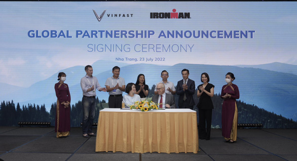 VinFast và IRONMAN công bố hợp tác toàn cầu - Ảnh 1.