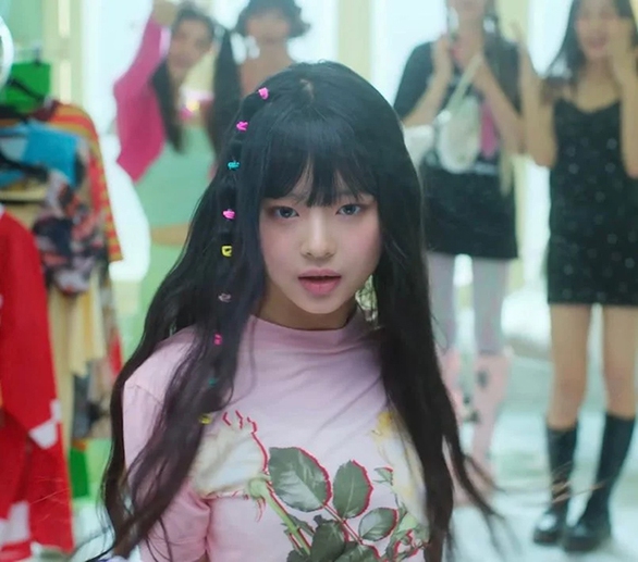 Nhan sắc Hanni cô nàng gốc Việt trong nhóm “em gái BTS” gây sốt - Ảnh 7. Nhan sắc Hanni cô nàng gốc Việt trong nhóm “em gái BTS” gây sốt - Ảnh 7.