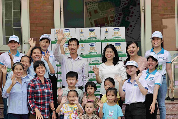 Khoảnh khắc đẹp trên hành trình Quỹ sữa Vươn cao Việt Nam năm thứ 15 - Ảnh 1. Khoảnh khắc đẹp trên hành trình Quỹ sữa Vươn cao Việt Nam năm thứ 15 - Ảnh 1.