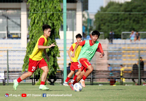 HLV Đinh Thế Nam lần đầu nói về những chỉ trích của U19 Indonesia - Ảnh 2.