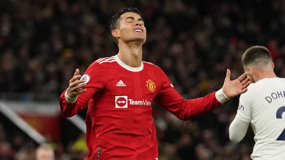 Khốn khổ đời xin việc, CR7 cũng thành… CV7! - Ảnh 1. Khốn khổ đời xin việc, CR7 cũng thành… CV7! - Ảnh 1.