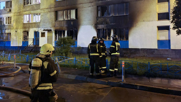 Cháy tòa nhà 15 tầng tại Matxcơva, ít nhất 8 người chết - Ảnh 1.