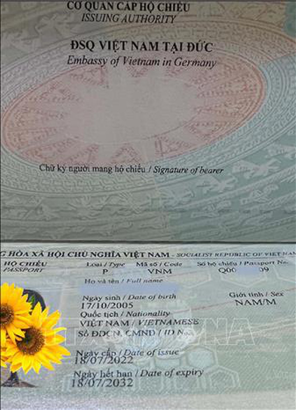 Cấp miễn phí chứng nhận nơi sinh tiếng Đức cho người có hộ chiếu mẫu mới - Ảnh 1.