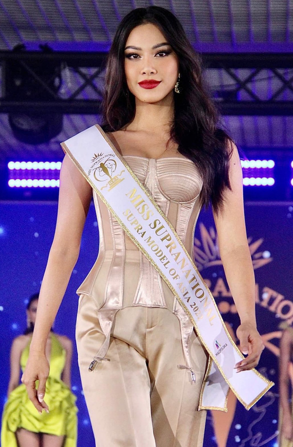 Hương mùa hè mang đến làn gió mát lành; Kim Duyên thắng giải phụ đầu tiên ở Miss Supranational - Ảnh 4.