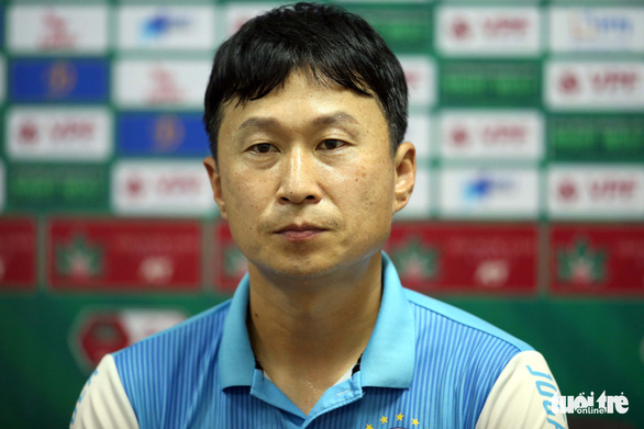 Thua SHB Đà Nẵng, HLV Hàn Quốc vẫn giữ mục tiêu vô địch V-League 2022 - Ảnh 1.