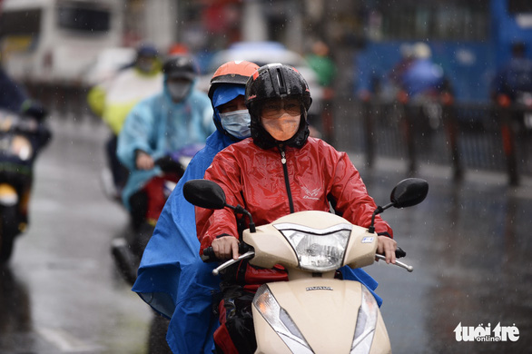 Thời tiết hôm nay 3-7: Bão vào đất liền Trung Quốc thành áp thấp, Bắc Bộ hửng nắng, Nam Bộ mưa chiều - Ảnh 1.