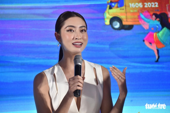 Lương Thùy Linh, Phương Anh, Kiều Loan thảo luận về kinh nghiệm chi tiêu tiết kiệm không tiền mặt - Ảnh 2. Lương Thùy Linh, Phương Anh, Kiều Loan thảo luận về kinh nghiệm chi tiêu tiết kiệm không tiền mặt - Ảnh 2.
