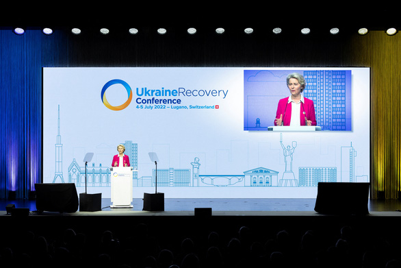 Ukraine thiệt hại hơn 100 tỉ USD vì cuộc chiến với Nga, EU hứa cho vay - Ảnh 1.