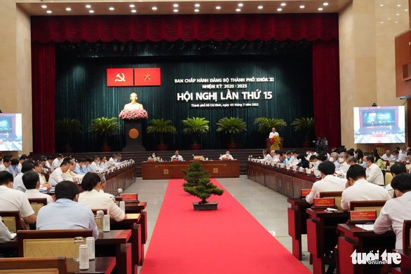 Chủ tịch Phan Văn Mãi: TP.HCM sẽ tháo vướng mắc đối với 118 dự án bất động sản - Ảnh 1.