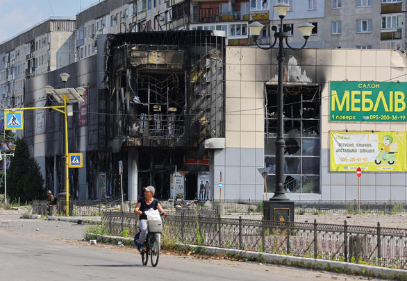 Ukraine mất Lugansk, cục diện ra sao? - Ảnh 2.