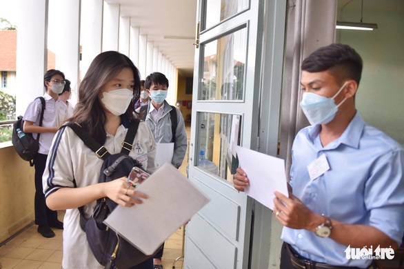 Hơn 1 triệu thí sinh cả nước làm thủ tục dự thi tốt nghiệp THPT - Ảnh 3. Hơn 1 triệu thí sinh cả nước làm thủ tục dự thi tốt nghiệp THPT - Ảnh 3.