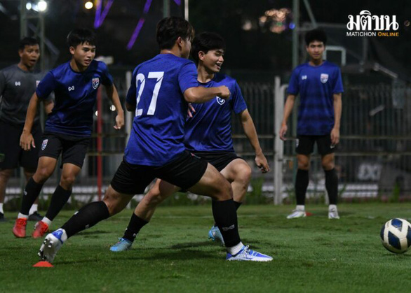 Hậu vệ U19 Thái Lan tuyên bố sẽ thắng Brunei và Việt Nam để vào bán kết - Ảnh 1.