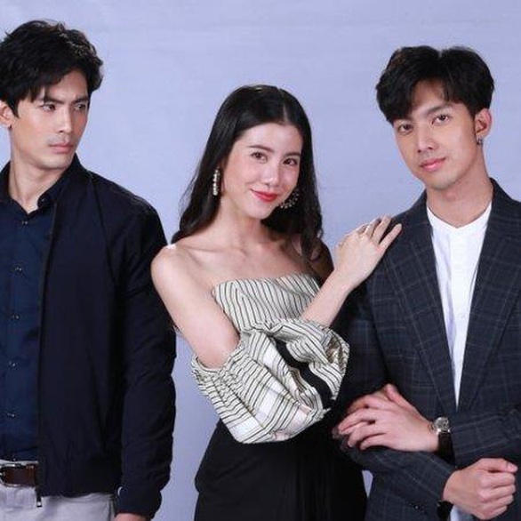 Hành trình truy tìm Trái tim đại dương xanh và chuyện tình cặp đôi như 'nước và lửa'
