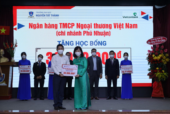 Trường ĐH Nguyễn Tất Thành chắp cánh ước mơ cho sinh viên - Ảnh 2.
