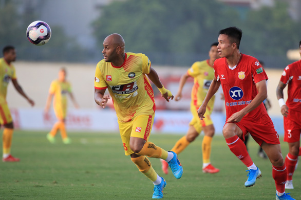 Vòng 6 V-League 2022: ‘Tổ trọng tài phối hợp ăn ý’ - Ảnh 2.