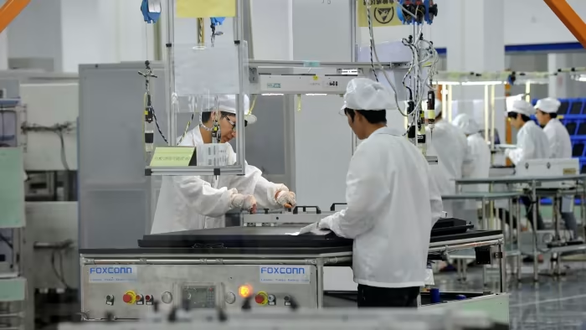 Đài Loan muốn các công ty ngừng đầu tư vào ngành chip Trung Quốc - Ảnh 1.