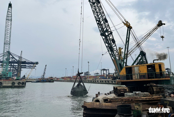 Doanh nghiệp rối việc xử lý bùn nạo vét cảng ở Bà Rịa - Vũng Tàu - Ảnh 1.