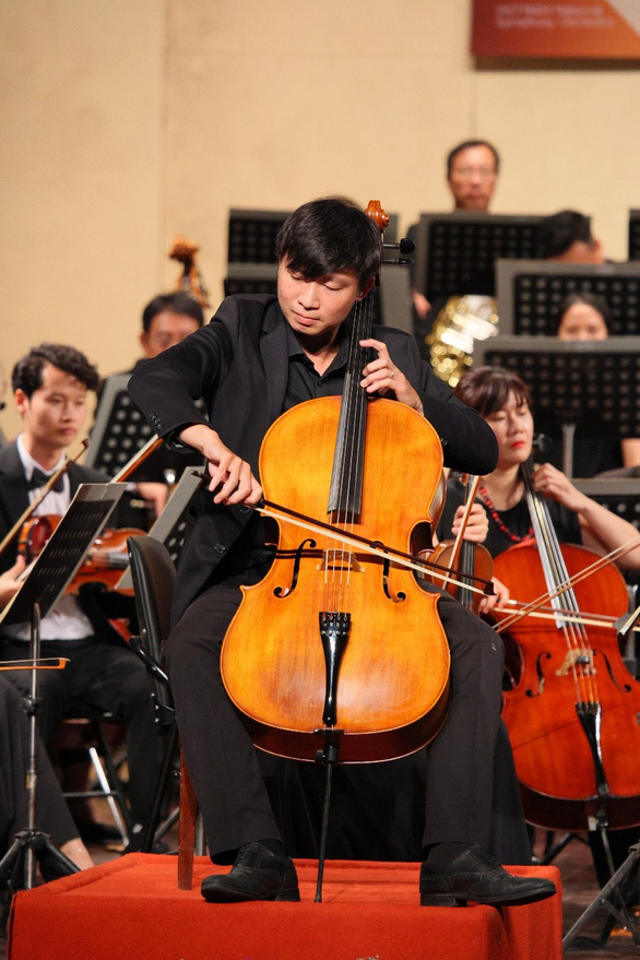 Tài năng âm nhạc 9X Phan Đỗ Phúc tham gia Hòa nhạc Toyota 2022 - Ảnh 1.