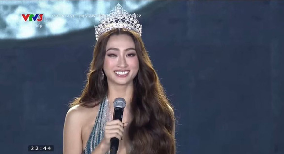 Chung kết Miss World Vietnam 2022: Lương Thùy Linh chiếm sóng quá dài, Đỗ Thị Hà đeo ngược sash - Ảnh 3.