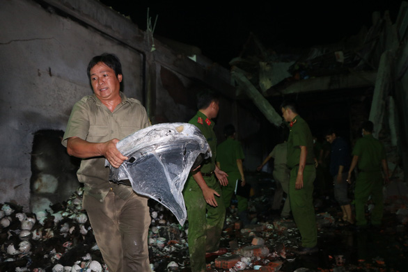 Tạm dừng tìm kiếm 3 mẹ con còn mất tích trong vụ cháy nhà ở Phan Rang - Ảnh 6.