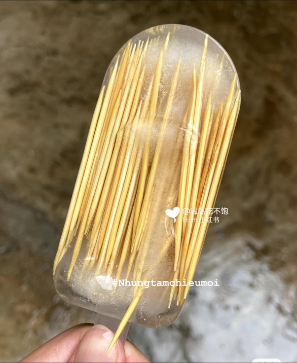 Ảnh vui 16-8: Chàng trai lạc lõng giữa 3 cặp đôi hạnh phúc - Ảnh 5. Ảnh vui 16-8: Chàng trai lạc lõng giữa 3 cặp đôi hạnh phúc - Ảnh 5.