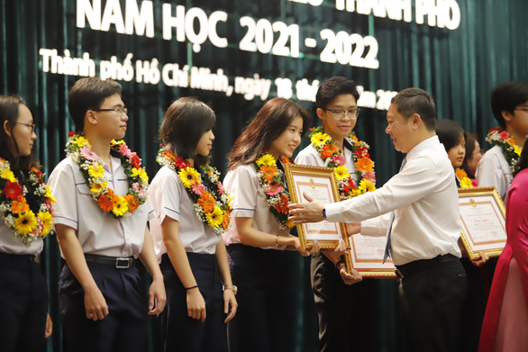 TP.HCM thưởng 200 triệu đồng cho học sinh đoạt HCV hóa học quốc tế - Ảnh 2.