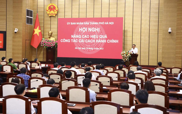 Chủ tịch Hà Nội: Gốc của cải cách hành chính là thái độ của cán bộ với người dân - Ảnh 1.